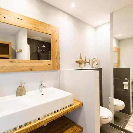 Zee-en-zo بيت للعطل